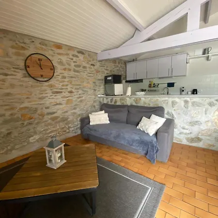 Les Granges Du Chiron 3* La Garnache