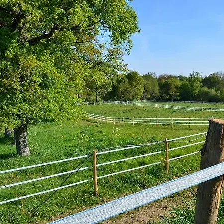 Les Granges Du Chiron Bed & Breakfast