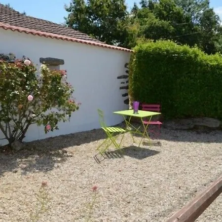 Les Granges Du Chiron La Garnache