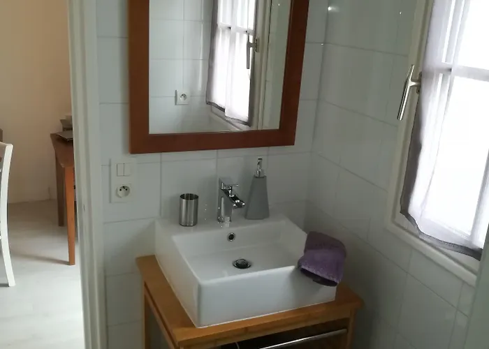 Les Granges Du Chiron Bed & Breakfast 3*